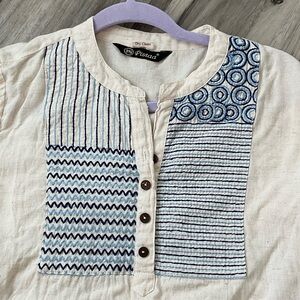 Cream and Blue Women's Tunic Top, no size tag, M?